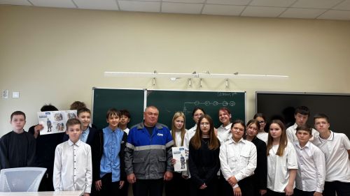 Специалисты газовой службы обучают детей правилам безопасности
