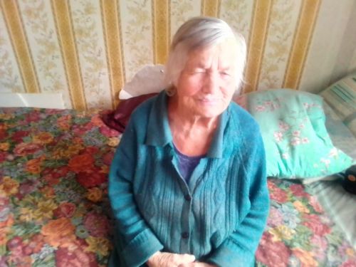 Сотрудники Подгорновского СДК навестили пожилых жителей села