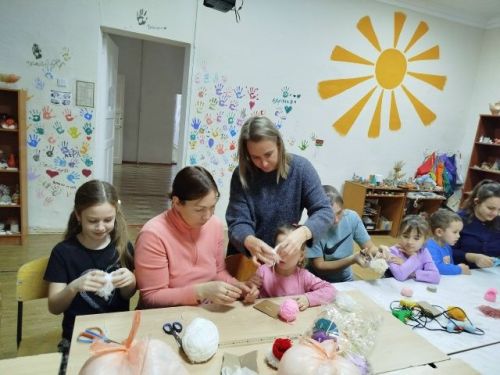 Праздник творчества для мам