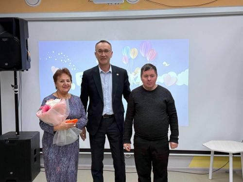 Сегодня в «Атланте» поздравили матерей особенных детей