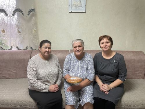 Только мама услышит