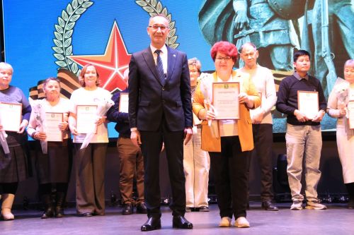 Ютазинских волонтеров чествовал глава района