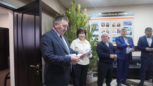 Новогоднее чудо начинается с доброго сердца.
