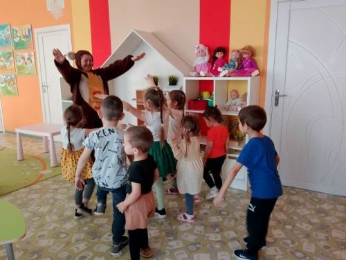 Весёлая зарядка с медведем