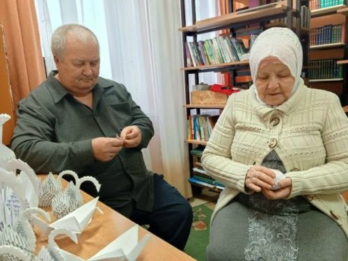 Искусство плетения из газетных трубочек
