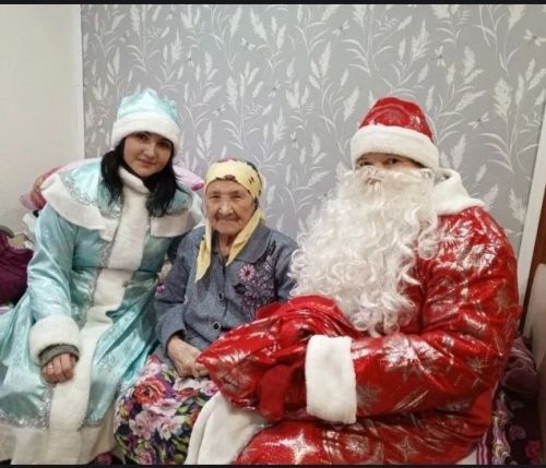 В гости — с подарками и теплом