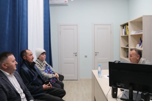 Единороссы взяли на контроль обращения населения