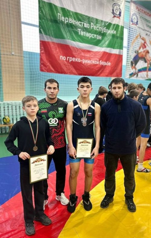 Наши борцы вернулись с пьедестала