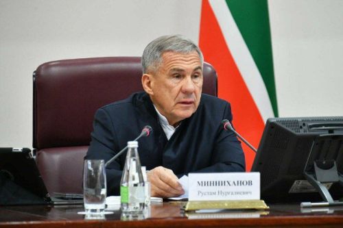Минниханов распорядился об усилении мер контроля над воздушным пространством