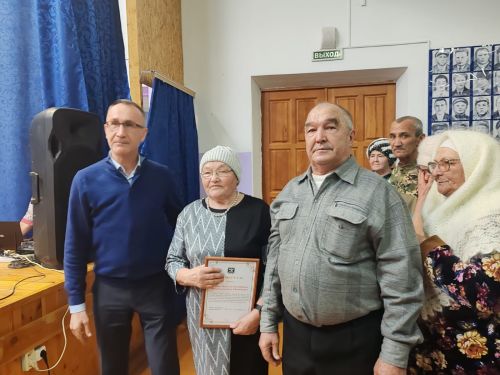 Староуруссинцы зажгут Вечный огонь