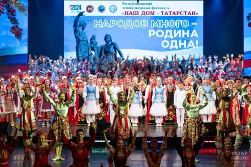 Театр «Созвездие-Йолдызлык» организовал спектакль в честь Года защитника Отечества