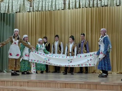 Традиции и языки: мероприятие в Байрякинском сельском клубе