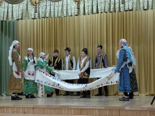 Традиции и языки: мероприятие в Байрякинском сельском клубе
