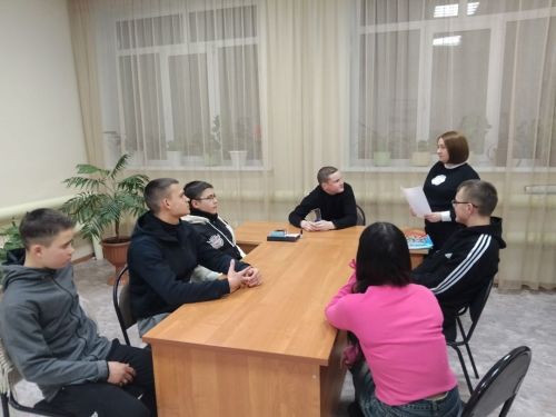 «Есть дата в снежном феврале»: тематический час ко Дню защитника Отечества в Каракашлинском СДК