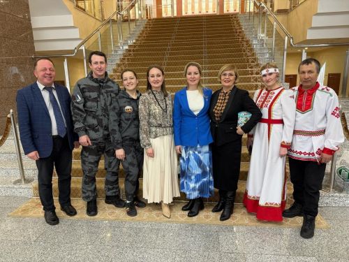 Крепкая семья как основа патриотизма и социальной политики