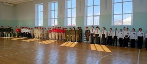 Конкурс «Смотр песни и строя» прошел в Уруссинской начальной школе № 1