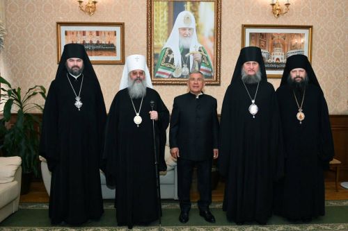 Рустам Минниханов провёл встречу с архиереями Татарстанской митрополии