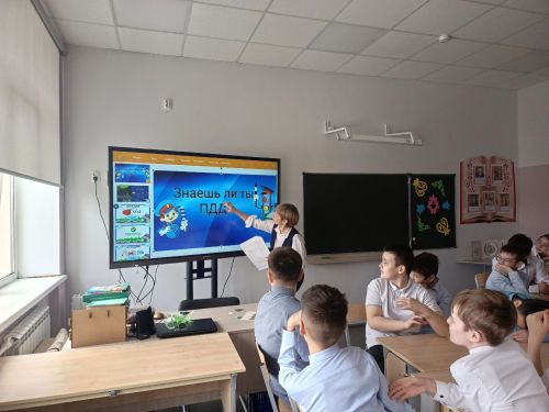В Уруссинской школе №2 провели игру-викторину «Знаешь ли ты ПДД?»