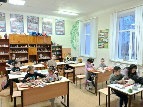 Детские сердца — фронту: творчество как оберег