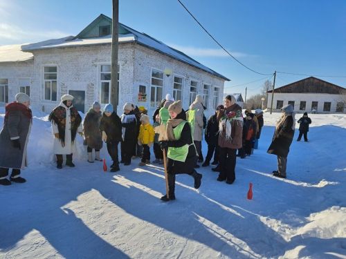 Широкая Масленица в Байрякинской школе: проводы зимы и встреча весны