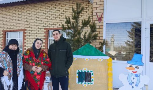 На Масленицу – в павлопосадских платках