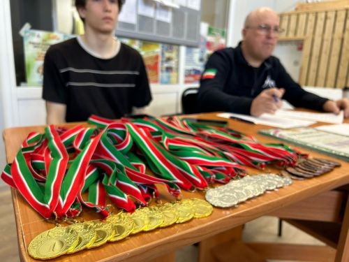 Первенство по борьбе среди юношей в «Олимпе»