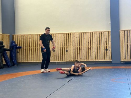 Первенство по борьбе среди юношей в «Олимпе»