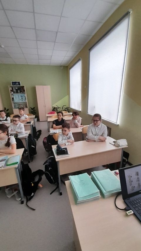 Урок безопасности дорожного движения в Уруссинской школе № 1