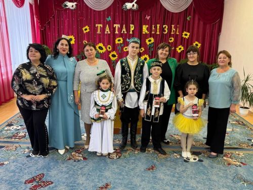 У нее было счастливое детство – трудовое