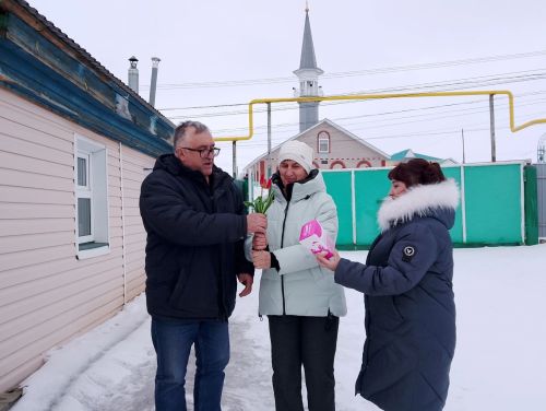 Каракашлинский СДК провел акцию «Подарим лучик тепла»