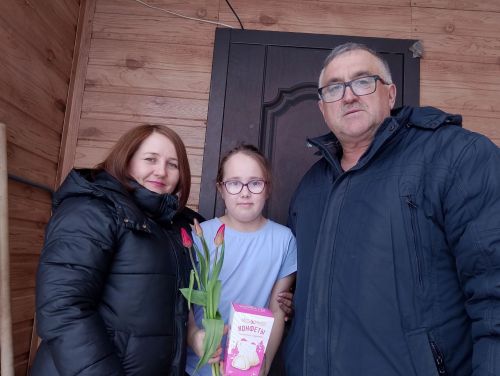 Каракашлинский СДК провел акцию «Подарим лучик тепла»