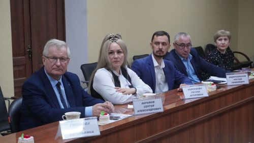 Глава Ютазинского района обсудил с общественным советом планы развития и подготовку к юбилею Победы
