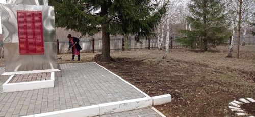 Субботник у мемориала Победы: сохраним память вместе!