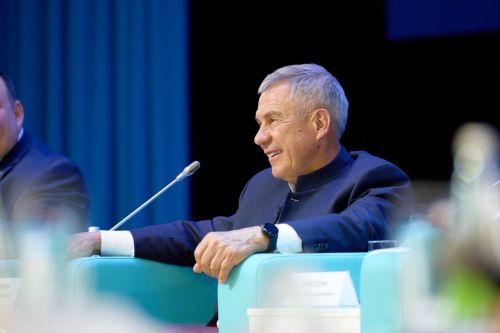 Рустам Минниханов попал в ТОП-10 глав регионов России по медиарейтингу