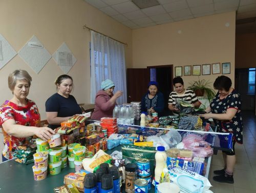 Жители села Подгорный организовали акцию «Мы рядом» в поддержку участников СВО