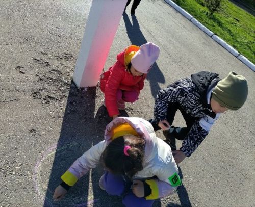 Пусть всегда будет небо, солнце, мама, я!
