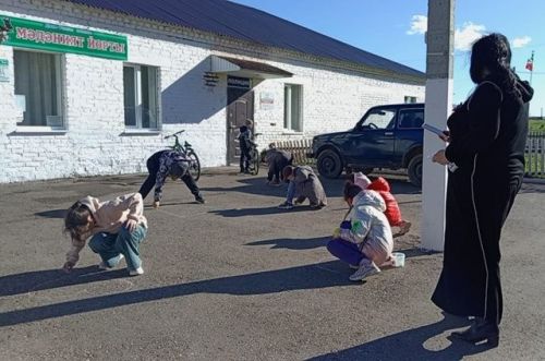 Пусть всегда будет небо, солнце, мама, я!