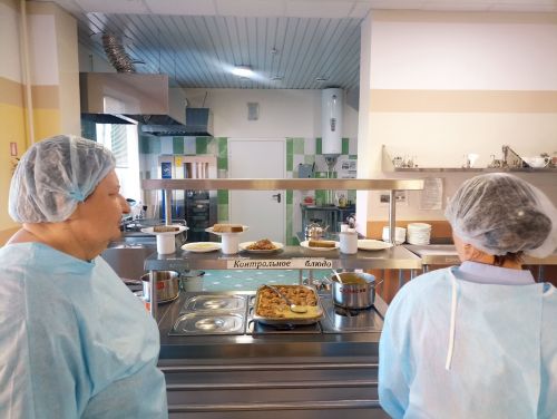 Родительский контроль подтвердил: в гимназии кормят вкусно и безопасно