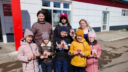 Поддержим традицию вместе - Акция «Георгиевская лента» в Уруссинской гимназии