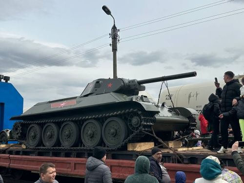 Уруссу встретил «Поезд Победы»