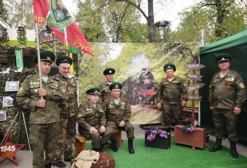 В Доме культуры открылась фотозона «Память военных лет» в честь Дня Победы