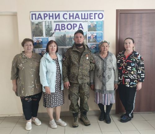 Встреча с героем: участник СВО посетил родной посёлок