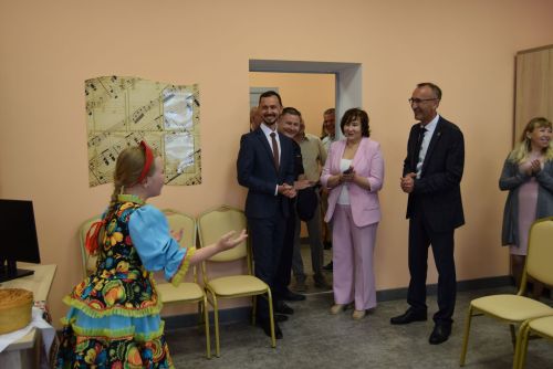 Уруссу: обновленная школа искусств распахнула свои двери