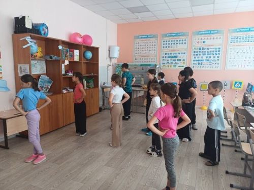 День приключений и королевского великолепия в пришкольном лагере