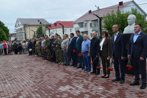 В Уруссу отметили День ветеранов боевых действий