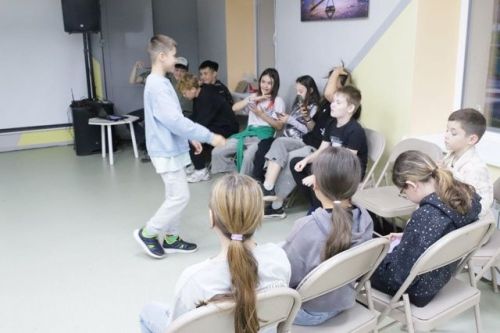 В «Атлант» прошла «Игра без слов» — незабываемый вечер эмоций и смеха!
