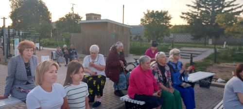 «Активное долголетие» в парке «Семейный»: праздник души и творчества