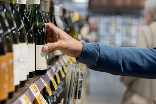 Новый законопроект о штрафах за продажу алкоголя у школ и больниц