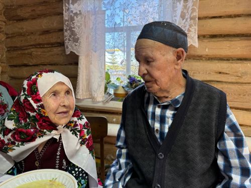 66 лет из одной тарелки