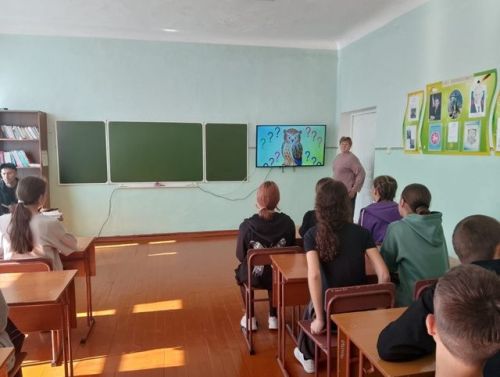 В Байрякинской школе прошла интеллектуальная игра «Что? Где? Когда?»